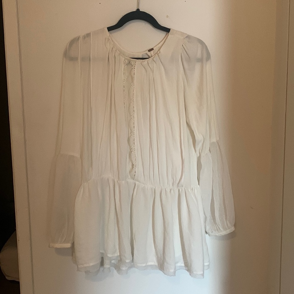 BEAUTIFUL BRAND NEW FREE PEOPLE BLOUSE TUNIC